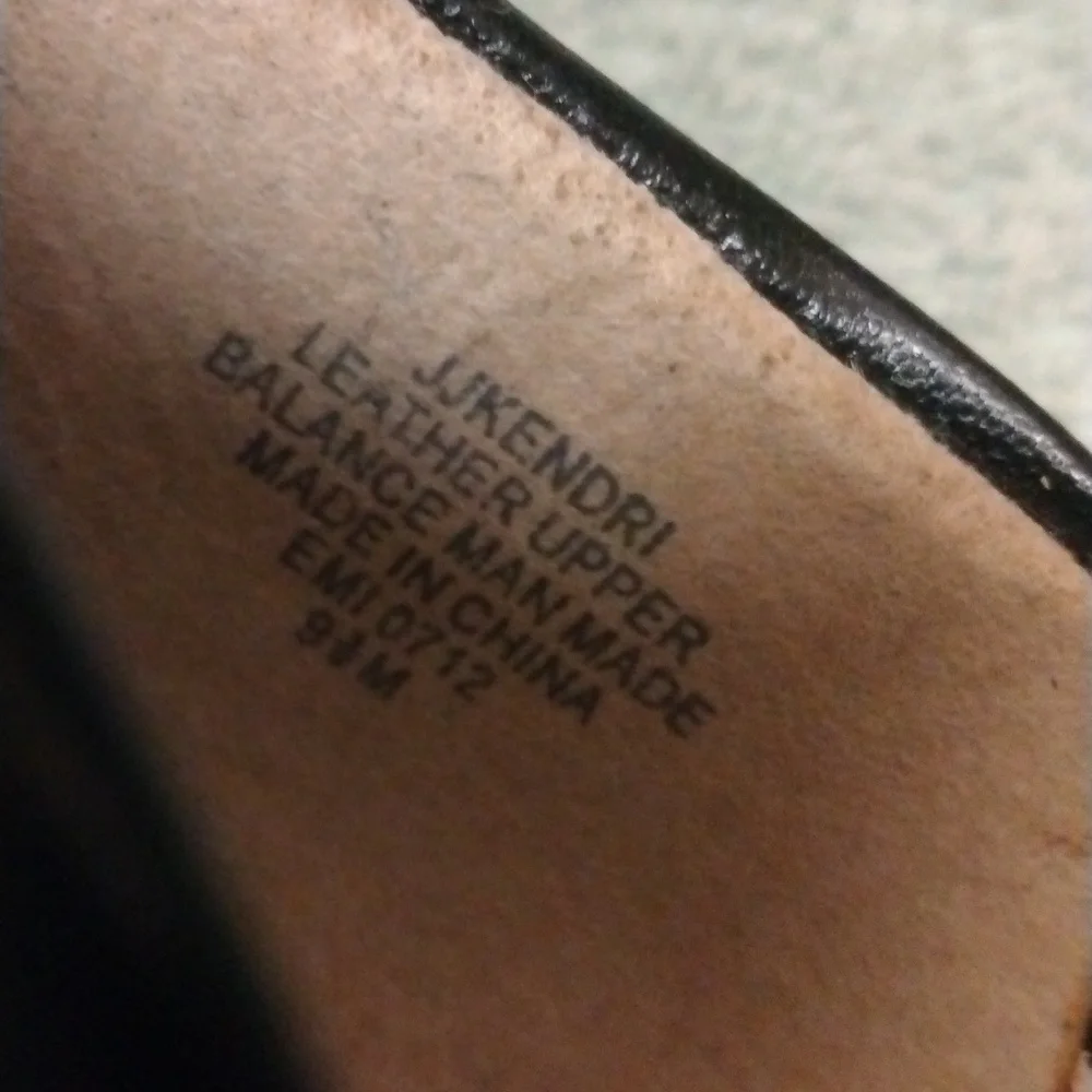 Nine & Company Leather Pumps size 9.5
